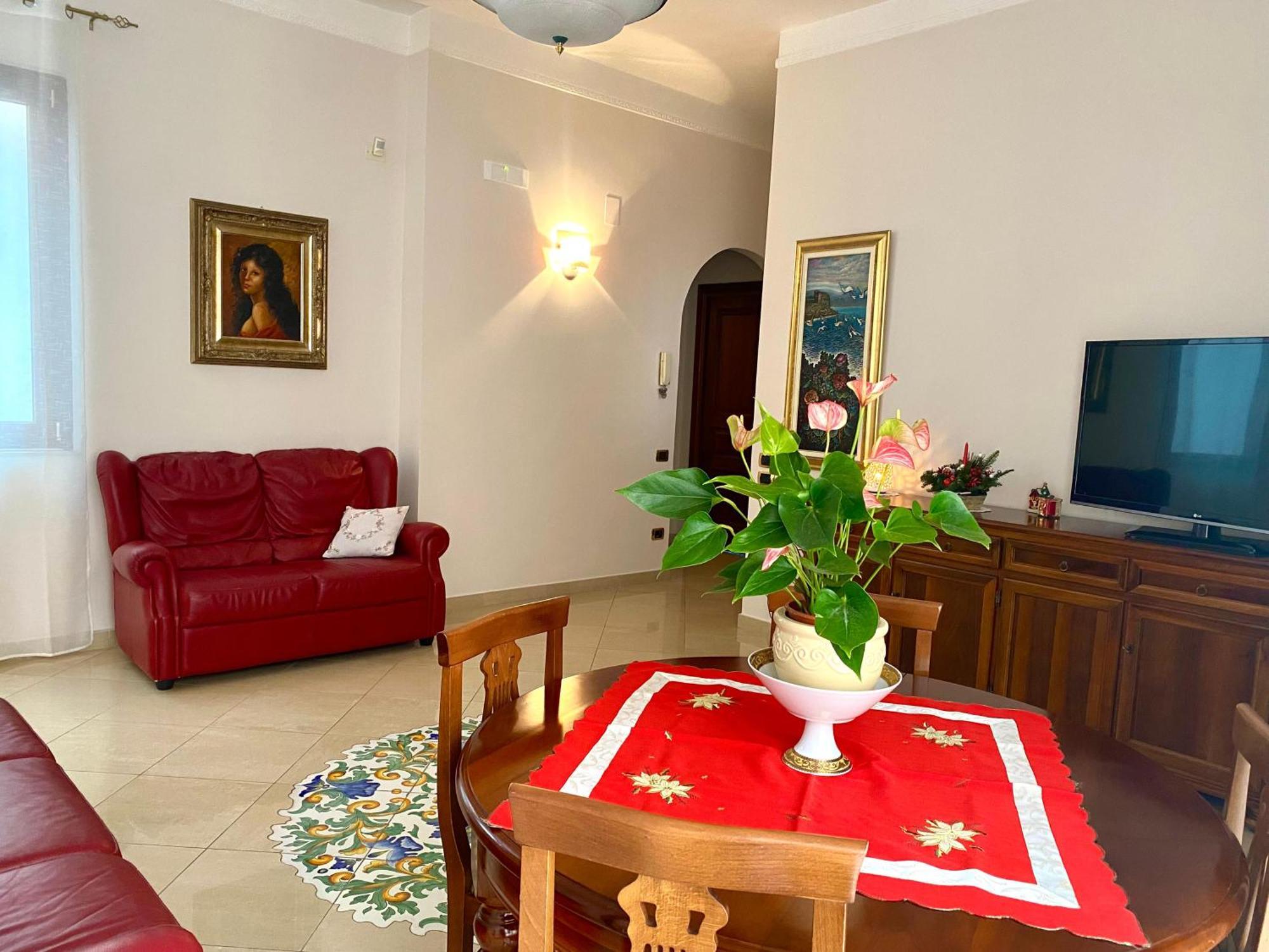 A Casa Di Don Peppino Apartment Салерно Екстериор снимка