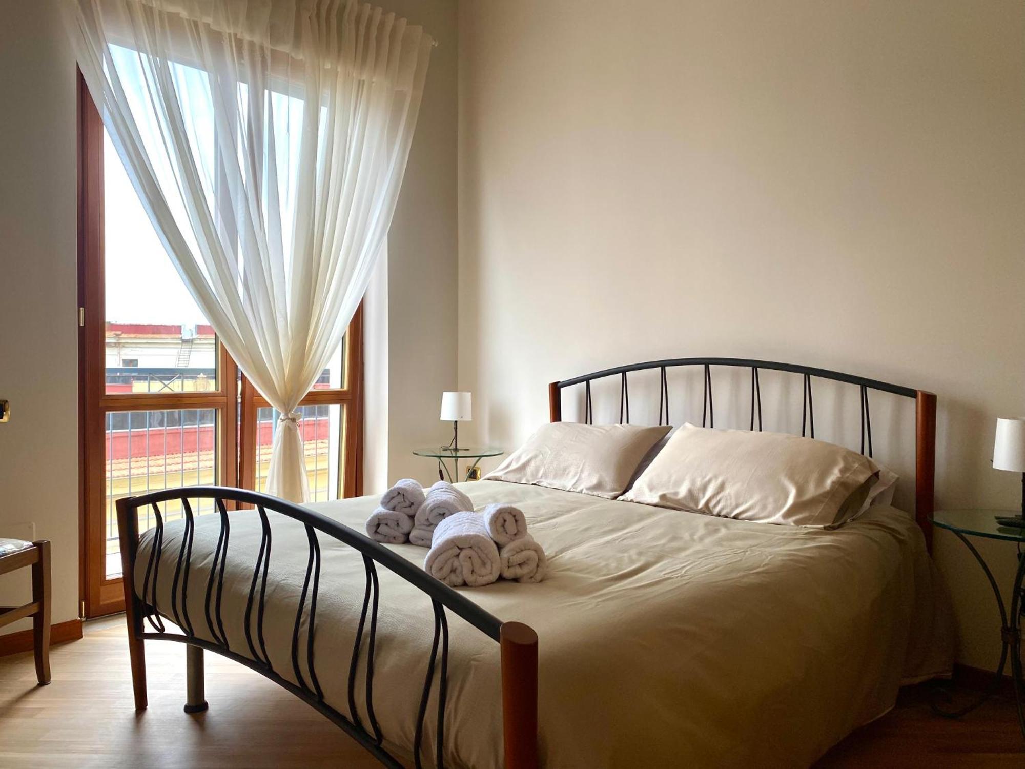 A Casa Di Don Peppino Apartment Салерно Екстериор снимка